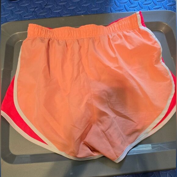 Nike Women's Dri-fit Tempo Shorts Size Small Orange And Pink - Picture 2 of 3